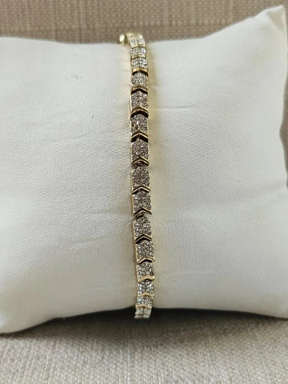Fashion Bracelet Gold Tone Fashion Jewelry Wrist Band Size Adjustable Unbranded